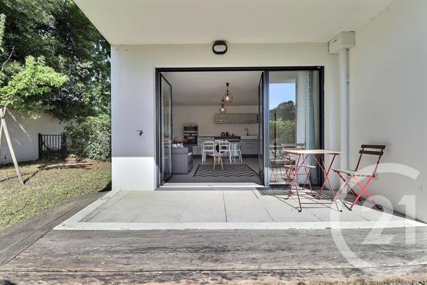 Appartement T4 à vendre  4 pièces - 82,98 m 2   BORDEAUX  - 33