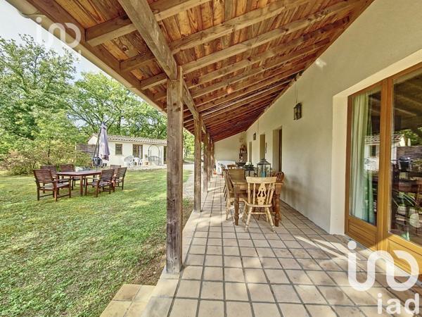 Maison 6 pièces de 167 m² à Lalbenque (46230)