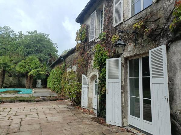 Location Maison 7 pièces 249 m2 à Saint-Sébastien-sur-Loire