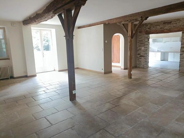 Location Maison 7 pièces 249 m2 à Saint-Sébastien-sur-Loire