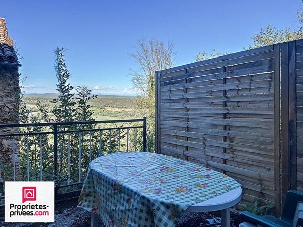 Maison de village traversante avec terrasse caves