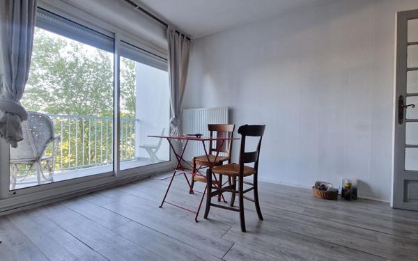 Appartement à vendre    4 pièces •  La Rochelle