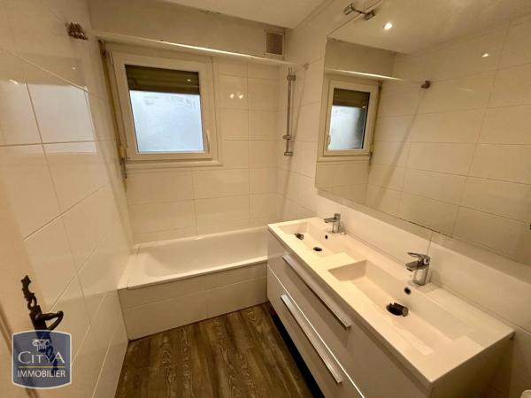 Appartement à louer 3 pièces 83.37m² Grenoble (38000)