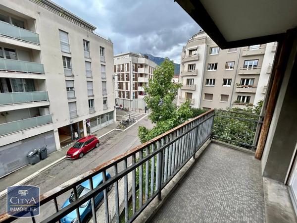 Appartement à louer 3 pièces 83.37m² Grenoble (38000)