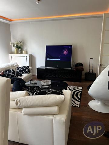 Location appartement Paris 7eme : 7 080 € - AJP Immobilière Passy Paris 16