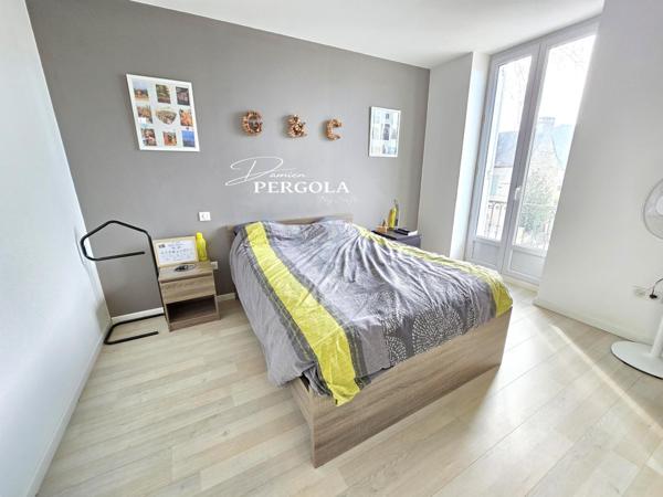 Maison rénovée de 115 m², située à 2-3 minutes du centre-ville