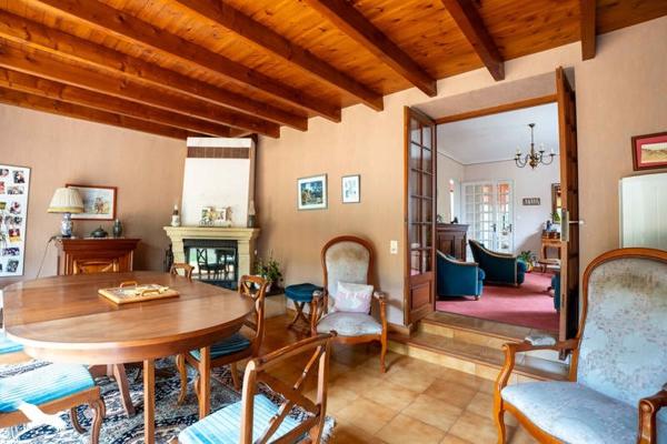 Maison à vendre |  Jonzac |  6 pièces | 147 m²