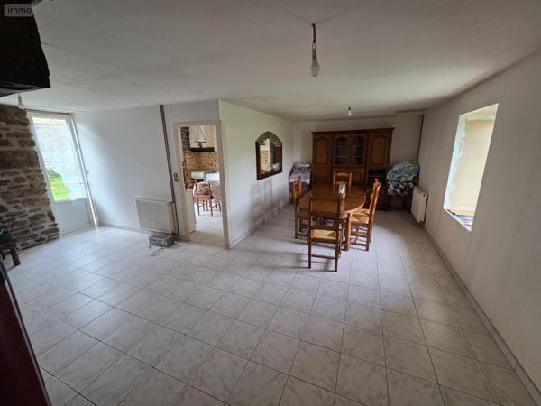 Maison rurale à vendre à Marcillé-la-Ville en Mayenne (53440), ref : 53075/DLS64