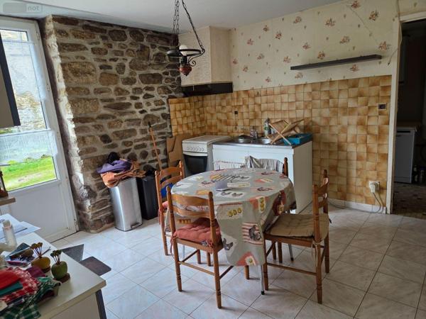 Maison rurale à vendre à Marcillé-la-Ville en Mayenne (53440), ref : 53075/DLS64