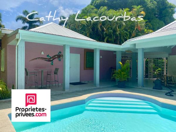 Rare, Villa d'architecte au coeur d'un parc paysager- Bouillante