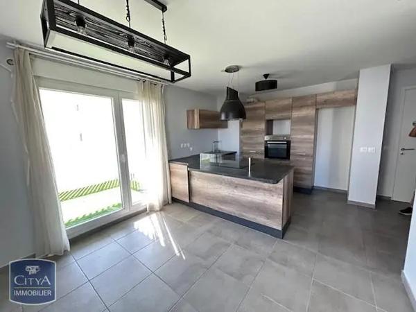 Appartement à louer 2 pièces 38.9m² Vaulx-en-Velin (69120)