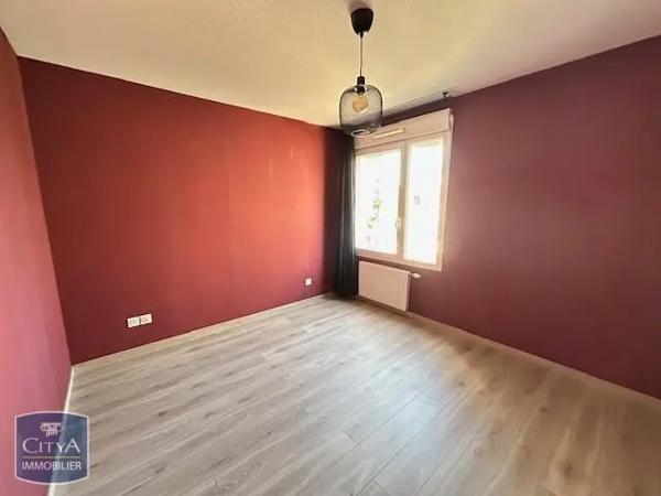 Appartement à louer 2 pièces 38.9m² Vaulx-en-Velin (69120)