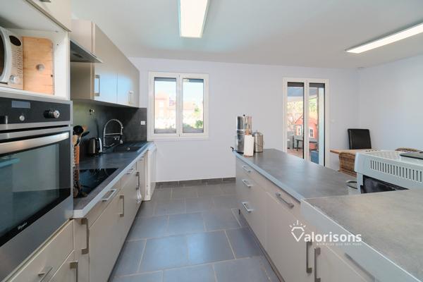 Maison
         4 pièces
        - 101 m² Exclusivité 399 000 € *