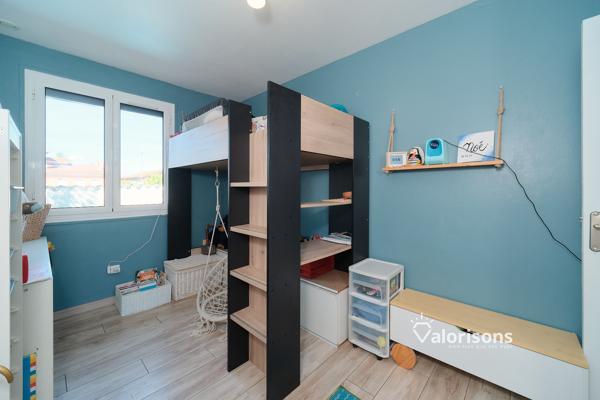 Maison
         4 pièces
        - 101 m² Exclusivité 399 000 € *