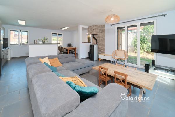 Maison
         4 pièces
        - 101 m² Exclusivité 399 000 € *