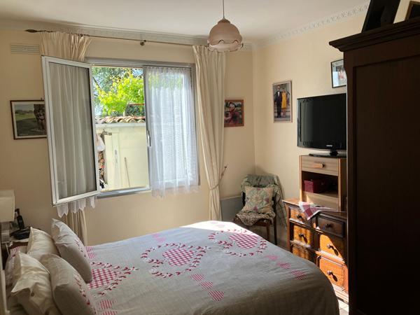 A Meschers sur Gironde, vente d'une maison de plain-pied, 83m², 3 chambres, à quelques minutes des plages, sans visà vis avec jardin arboré.