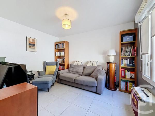 Maison à vendre  5 pièces - 97,51 m 2   ANTIBES  - 06