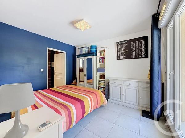 Maison à vendre  5 pièces - 97,51 m 2   ANTIBES  - 06