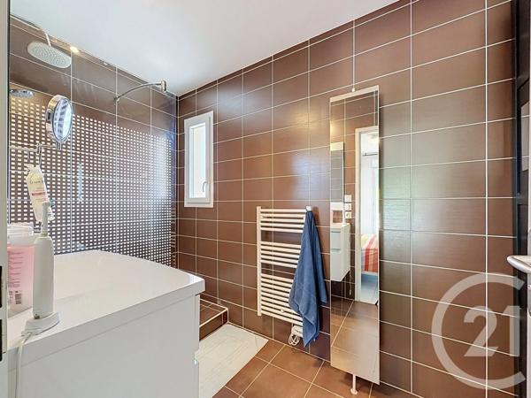 Maison à vendre  5 pièces - 97,51 m 2   ANTIBES  - 06