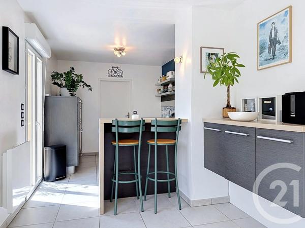 Maison à vendre  5 pièces - 97,51 m 2   ANTIBES  - 06