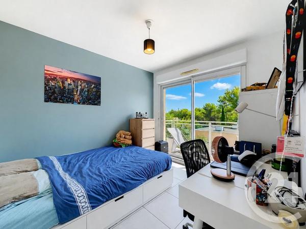 Maison à vendre  5 pièces - 97,51 m 2   ANTIBES  - 06