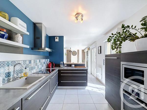 Maison à vendre  5 pièces - 97,51 m 2   ANTIBES  - 06
