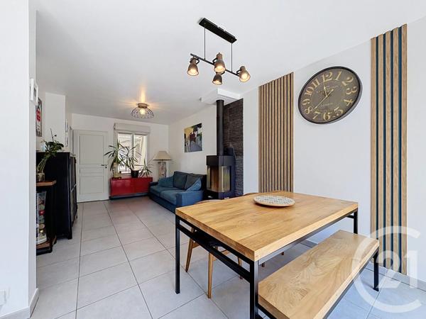Maison à vendre  5 pièces - 97,51 m 2   ANTIBES  - 06