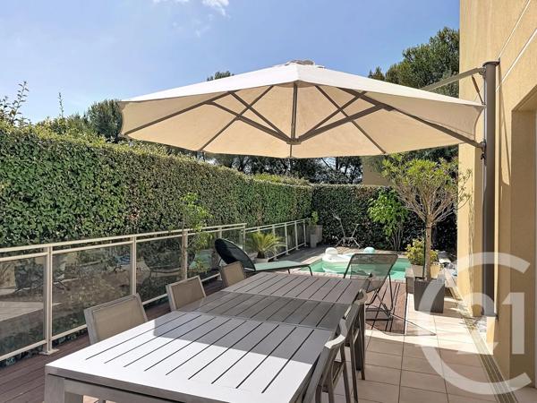 Maison à vendre  5 pièces - 97,51 m 2   ANTIBES  - 06