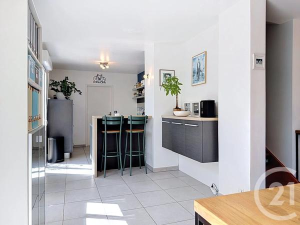 Maison à vendre  5 pièces - 97,51 m 2   ANTIBES  - 06