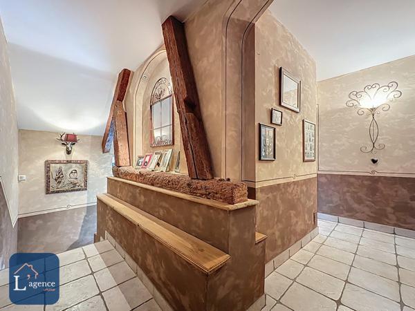 Ancien corps de ferme du XIX siécle avec maison d'hôtes