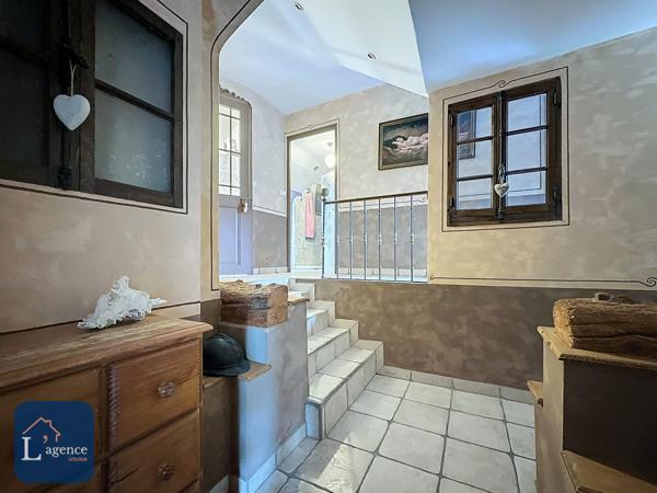 Ancien corps de ferme du XIX siécle avec maison d'hôtes