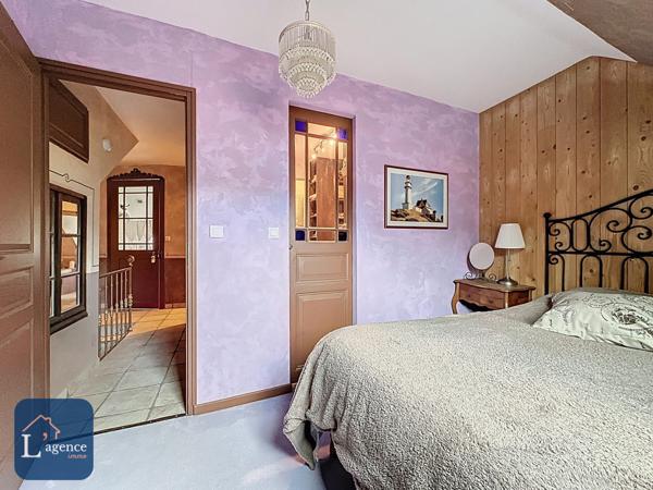 Ancien corps de ferme du XIX siécle avec maison d'hôtes