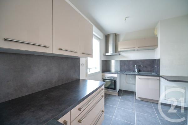 Appartement T4 à vendre  4 pièces - 83,30 m2 LE LAVANDOU - 83