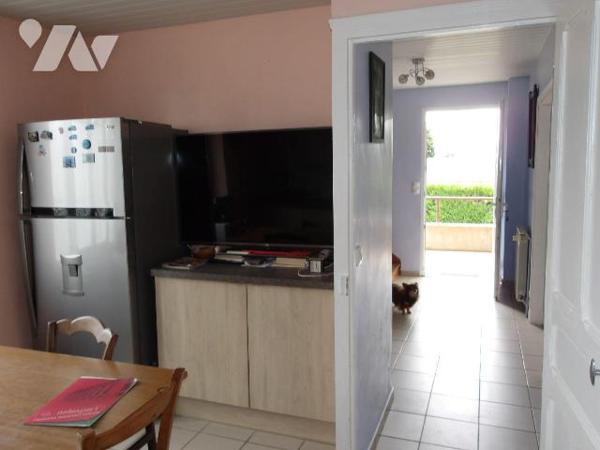 BETETE (23) CREUSE, A vendre maison élevée sur sous-sol, composé d'un garage avec partie chauff...