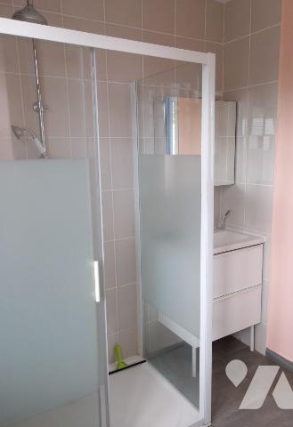 BETETE (23) CREUSE, A vendre maison élevée sur sous-sol, composé d'un garage avec partie chauff...