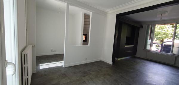 Location 6 Pieces 111 92000 Nanterre 14couch