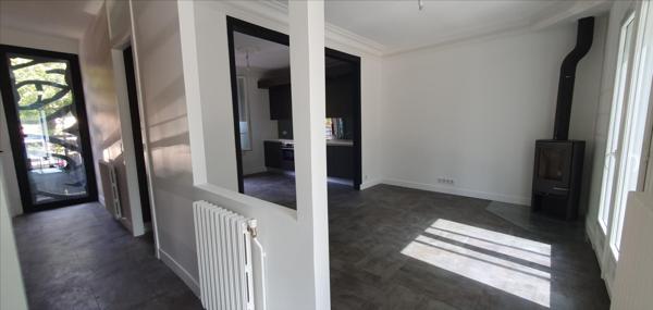Location 6 Pieces 111 92000 Nanterre 14couch