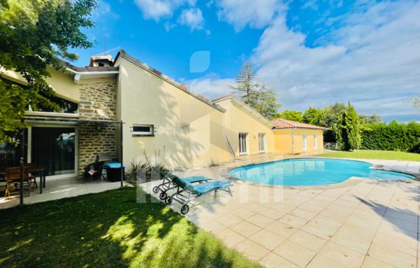 PEYRINS - Somptueuse villa d'architecte de 336 m2