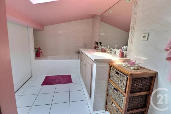 Appartement T3 à vendre  3 pièces - 65 m 2   PUGET SUR ARGENS  - 83