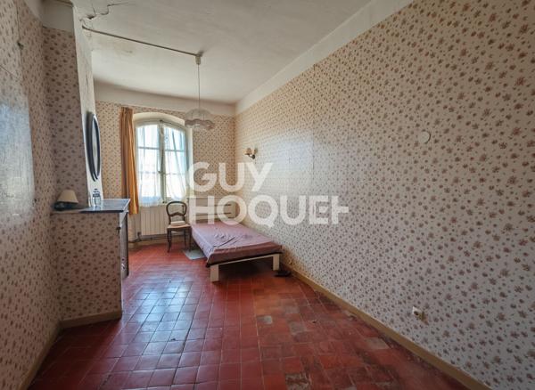 Belle demeure du XVIIe Siècle - Un Joyau Historique au Coeur de Carpentras