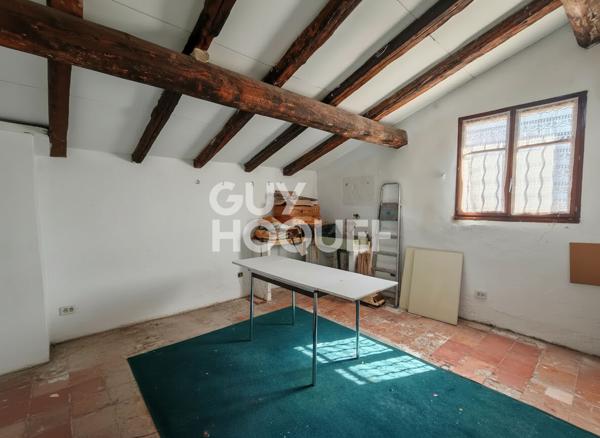 Belle demeure du XVIIe Siècle - Un Joyau Historique au Coeur de Carpentras