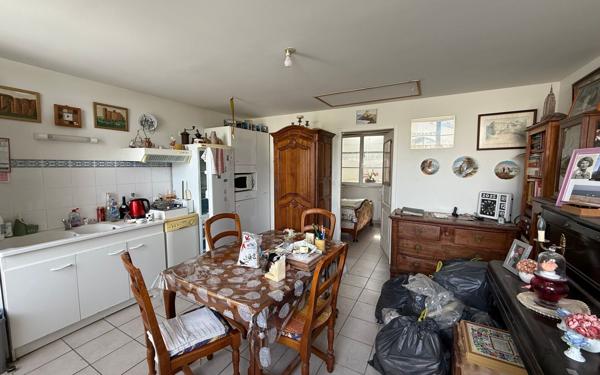 Maison à vendre    2 pièces •  Cozes