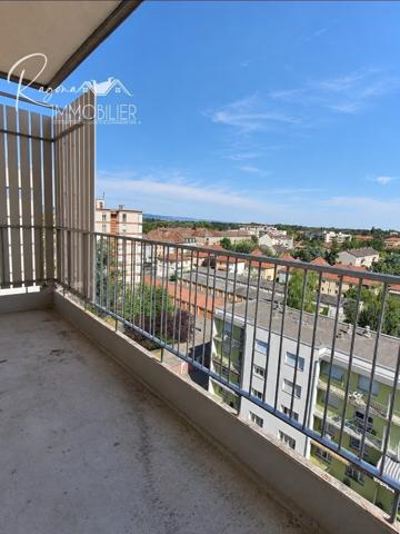 MULHOUSE F2 46,52 m² cave DERNIER ÉTAGE
