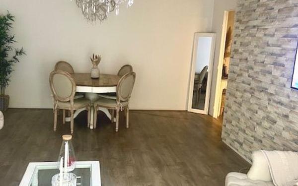 Appartement à vendre    3 pièces • 72 m2 Saint-Gratien