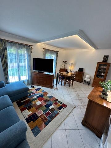 EXCLUSIVITE coeur de ville de Vauréal 7 pièce(s) 173 m2 utiles (126m² loi carrez)