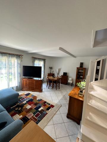 EXCLUSIVITE coeur de ville de Vauréal 7 pièce(s) 173 m2 utiles (126m² loi carrez)