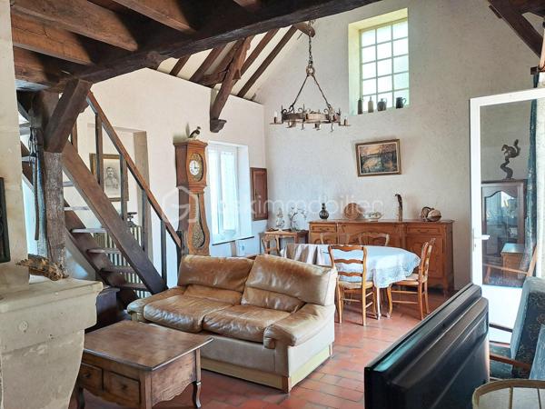 Maison en pierre de 151 m²