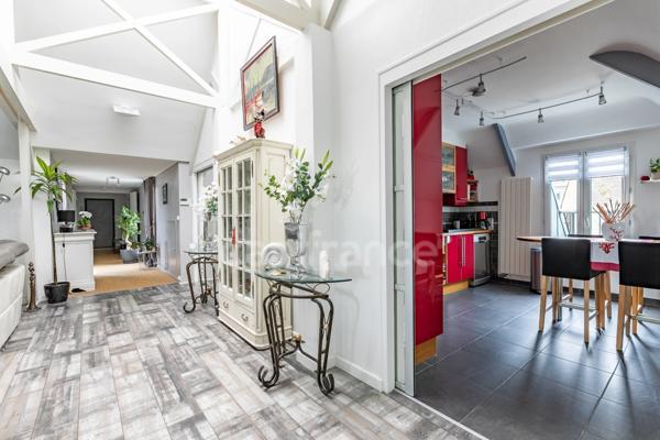 Appartement à vendre 6 pièces en hyper centre SOISSONS (02)