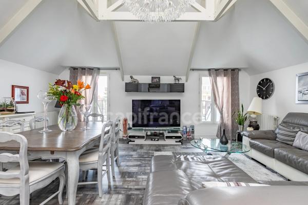 Appartement à vendre 6 pièces en hyper centre SOISSONS (02)