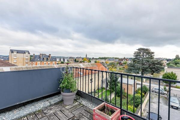 Appartement à vendre 6 pièces en hyper centre SOISSONS (02)